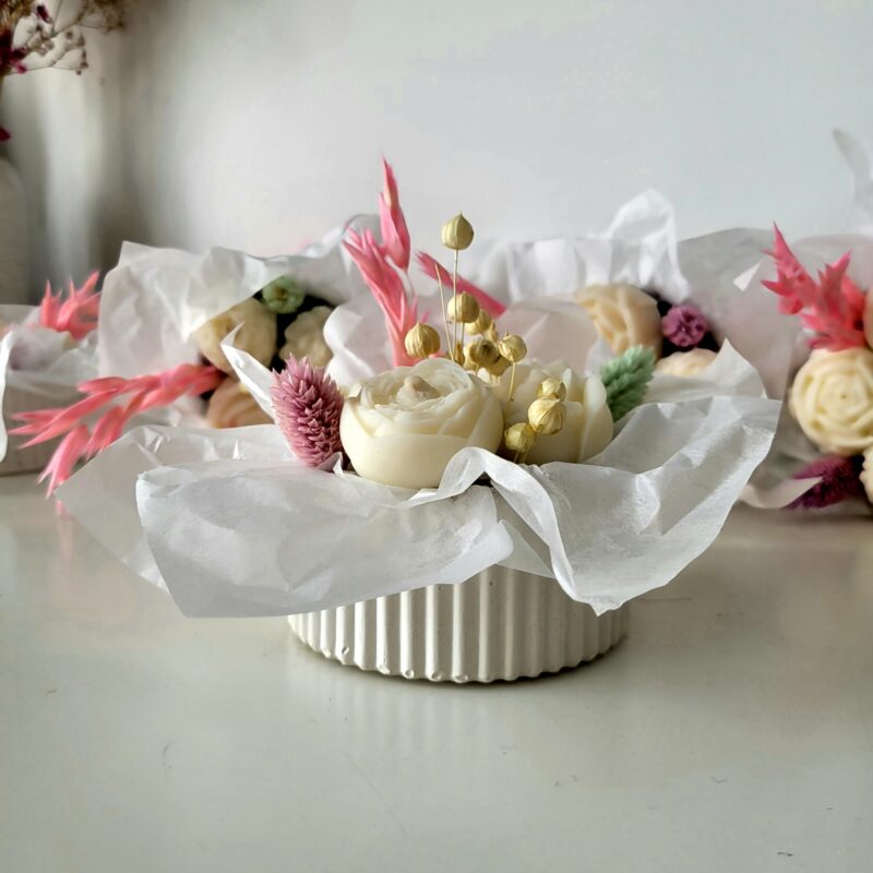 Woski do kominka w gipsie